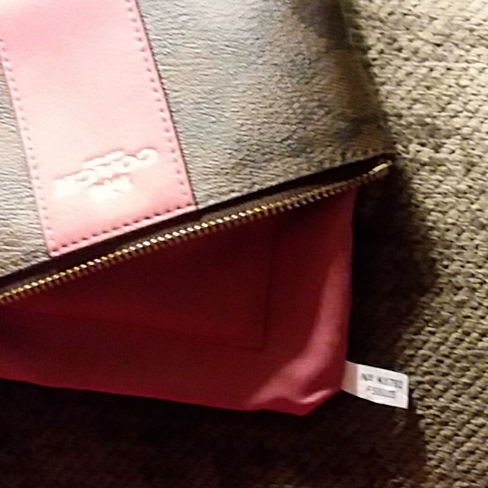 •Last Price Drop•💖BNWTS💖 Coach Wristlett - Picture 5 of 8